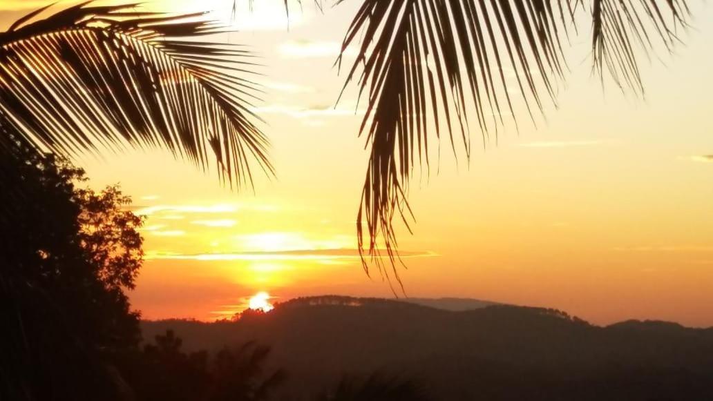 Апартаменты Sunset Hills Канди Экстерьер фото